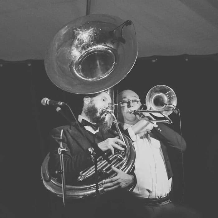 En Fanfare 19