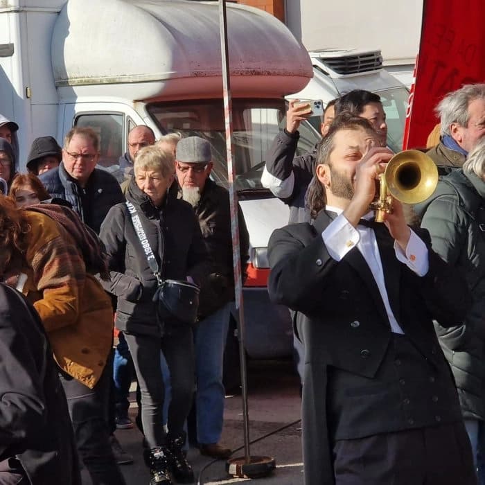 En Fanfare 9